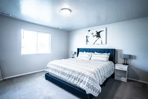 Beautiful Oasis with a splash of Glam - Image 5