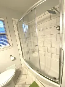 Monthly - Renovated Modern Mid-Century 3Br House - 2 blocks from U of Illinois. - Image 3