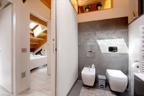 Holiday Home \"Relax e Felicità\" Lake View, Private Jacuzzi, Shared Heated Indoor Pool - Image 5