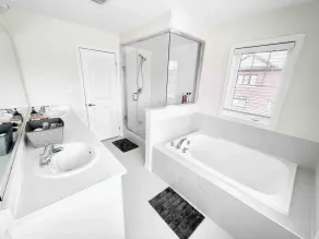Large 5 Bedroom Newly Built Home Sleeps 12 Persons - Image 3