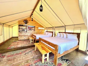 Glamping Zelt Nr. 9 im East Zion Resort (zwei Queensize-Betten) - Image 5