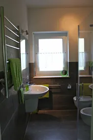 Exclusive 5 DTV star apartment in a fantastic location overlooking the valley Eselsburger - Image 3