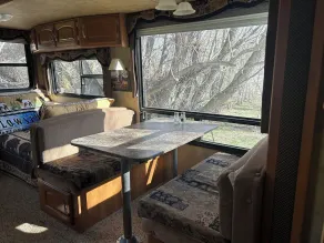 Unik Yellowstone Camping Glamping Getaway.   RV på Solo Sight m / Fuld tilslutning - Image 2