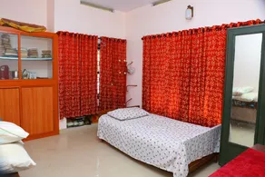 Bethel House tiene 3 dormitorios, 2. 5 baños, cocina y un comedor. - Image 2