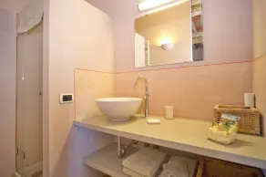 Villa in San Vincenti mit 7 Schlafzimmern 16 Schlafplätzen - Image 4