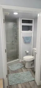 Lovely 1 Bedroom with a Pool - Image 4