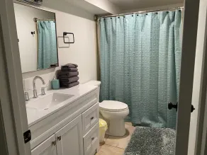Enjoy Artisan Bread ❤️ Quiet Rambler + Historic Park, Firepit, Pets, 2 Car Garage - Image 3
