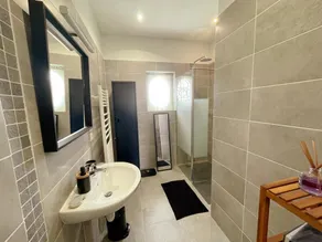 Luxuriöse, vollständig renovierte 6-Zimmer-Gîte mit Spielzimmer, Fitnessbereich und E-Ladesäule - Image 2