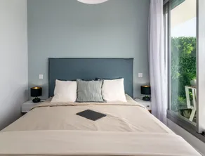 Newly Built 3-BDRM Luxury Apt w/ Stunning Sea Views - Image 4