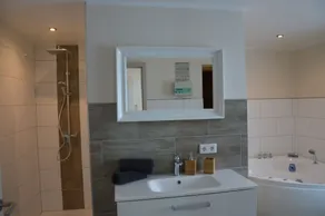 Fascino Eifel per le vacanze con sauna e idromassaggio - Image 4