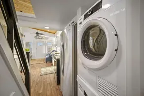 Shadowrock - Luxury Tiny Home with Amazing Views - Image 2