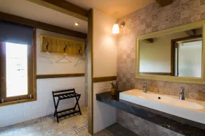 Mela Garden Retreat Cottage - Image 3