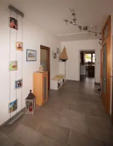 Cozy vacation apartment with a balcony/terrace and a separate kitchen - Image 2
