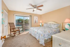 Flagler Avenue adjacent Dog Friendly Home with Garage! Stroll to the Beach! - Image 5