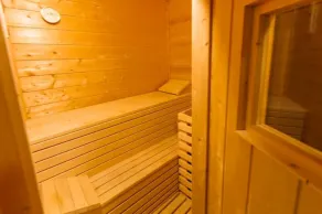 Family loft with its own sauna in the rustic south of Munich - Image 4