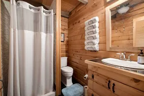 Hot Tub, Firepit, Grill, Wifi near Golf & Hiking - Image 4