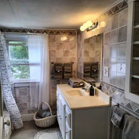 Lovely Historic Waterfront Home on Kennebec River, by Month, or weeks in Summer - Image 2