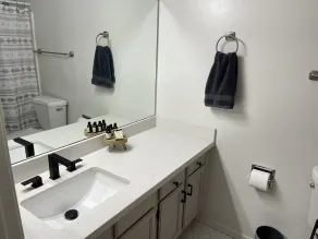 Cactus Oasis -Cheerful 3 bedroom family home with heated pool. - Image 4