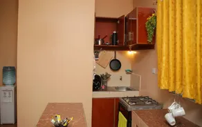 Cozy, Rustic, One bedroom condo 5 minutes from CBD - Image 2