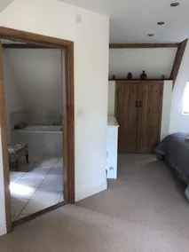 Victorian Old Coach House With Superking Master Bedroom suite and Tennis Court. - Image 5