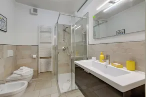 Flower House - Happy Rentals - Image 3