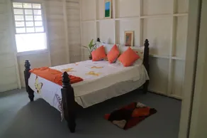 Bathsheba, 4 Bedroom Oceanside Family Getaway. Walk to beach and Soup Bowl. - Image 3