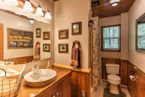 NEU! Ruhige 2BR Jasper Cabin w / Tranquil Creek Ansichten - Image 3