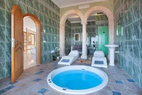 On the sea front with a pool and jacuzzi — Casa Juan Carlos - Image 2