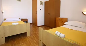 Apartamentos Boro (33301-A1) - Splitska - isla Brac - Image 4