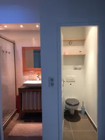 Cottage, perto de Aix en Provence, com terraço ensolarado e fonte ao ar livre - Image 3