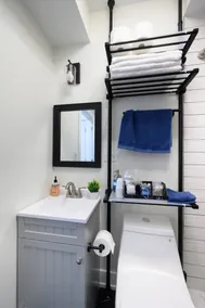 Cozy Luxury 1BR - 10 Min to Downtown Chicago - Image 4