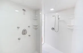 On the Meadows golf course, amazing views, pet friendly, private hot tub, 10 Sharc passes for 2026, AC, great location to the Village at Sunriver - Image 2
