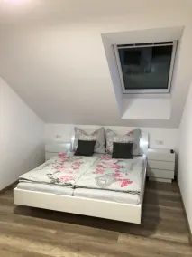 Living Apartment - Image 5
