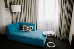 Corner King Suite + Magnificent Art Display - Image 5