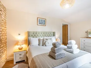 4 bedroom accommodation in Dorrington, near Lincoln - Image 5