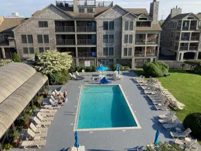 Newport Harbor front Luxury Resort, Two Bedroom with indoor/outdoor pools - Image 3