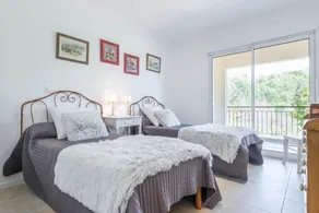 Completely renovated Mas Provencal - Image 3