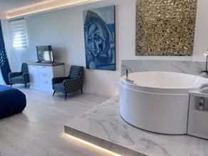 Studio con giardino, idromassaggio e piscina | Vista sulla spiaggia - Image 4
