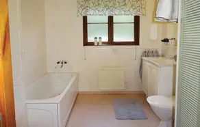 Meravigliosa casa con 4 camere da letto. - Image 2