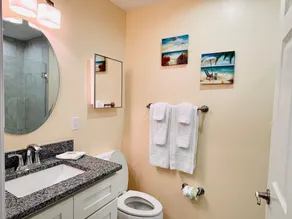 Walkable Gulf View Condo Near John`s Pass, Pool - Image 3