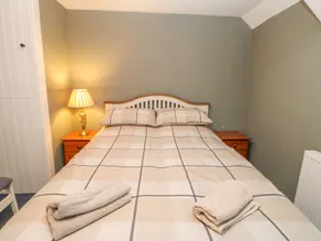 FIRKIN COTTAGE, pet friendly, character holiday cottage in Bedale - Image 4