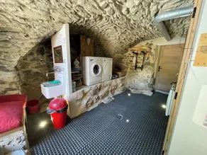 Chalet close to the ski slopes - Image 3