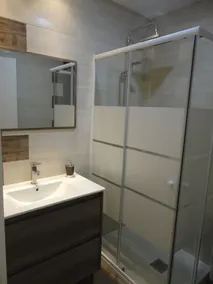 Apartamento muy amplio y luminoso en plena plaza Mayor de Béjar - Image 4