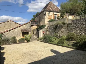 Charming hillside cottage with a view of the town and Dordogne Valley - Image 3
