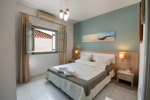 Dora I Studio - Cozy With bay View - Image 3