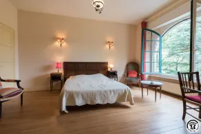 Villa les Ecureuils, i en skovklædt park, ved bredden af søen Saint Ferréol - Image 4