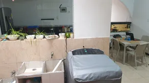 Habitación con ambientes familiares - Image 5
