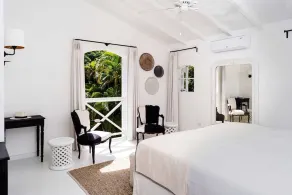 Harikoa - Designer's Villa in Gibbs  - Image 4