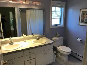 Long/Short Term Rental at Beautiful Westerly Home Near Mystic and Watch Hill - Image 5