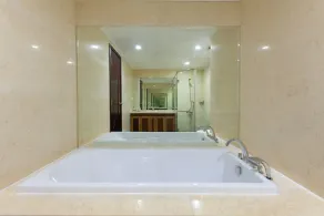 2-bedroom apartment with spacious city view, indoor&outdoor swimming pools - Image 5